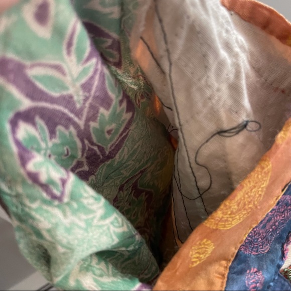 Genuine Vintage Patchwork crossbody Tote Bag with Fringe - Picture 8 of 9